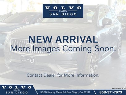 Certified 2022 Volvo XC90 T6 Momentum w/ Advanced Package