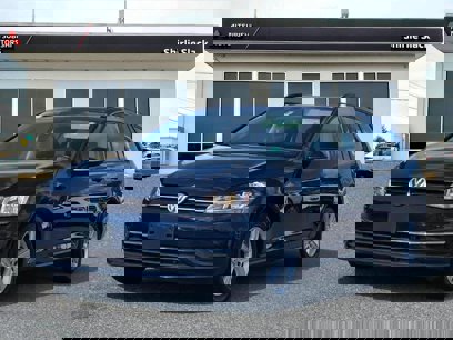 Used 2018 Volkswagen Golf SE