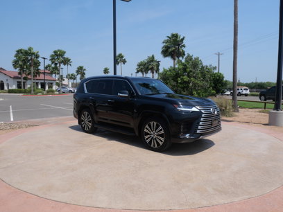 Certified 2023 Lexus LX 600 4WD w/ Luxury Package