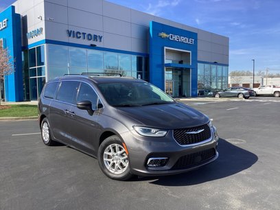 Used 2021 Chrysler Pacifica Touring-L