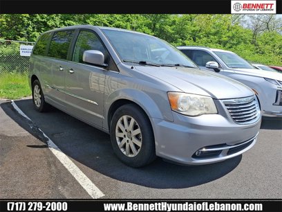Used 2015 Chrysler Town & Country Touring w/ Driver Convenience Group