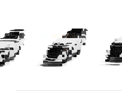 New 2023 BMW 740i