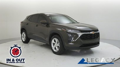 Used 2024 Chevrolet Trax LS w/ LS Convenience Package
