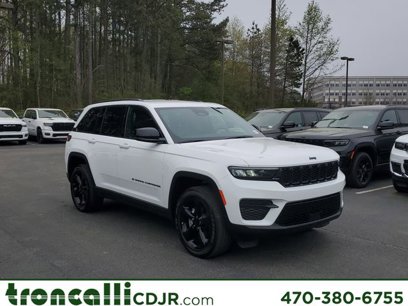 Used 2023 Jeep Grand Cherokee Altitude