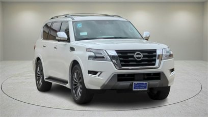 New 2024 Nissan Armada Platinum w/ Cargo Package