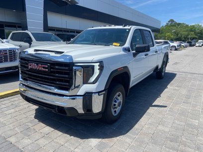 Used 2024 GMC Sierra 2500 Pro w/ Convenience Package