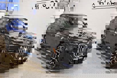 New 2025 BMW i7 xDrive60 w/ Executive Package