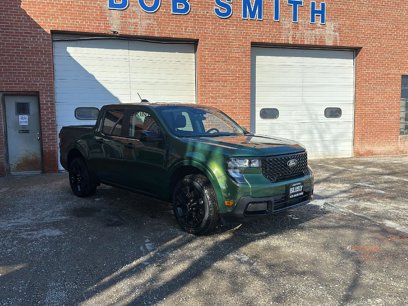 New 2025 Ford Maverick XLT w/ Black Appearance Package