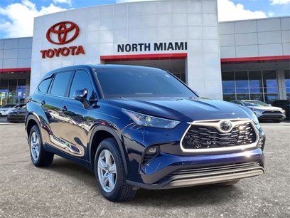 Used 2024 Toyota Highlander LE