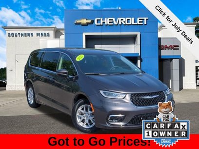 Used 2023 Chrysler Pacifica Touring-L