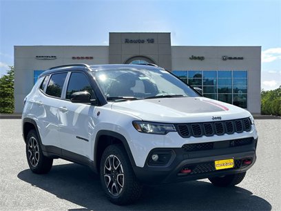 New 2024 Jeep Compass Trailhawk w/ Sun and Sound Group