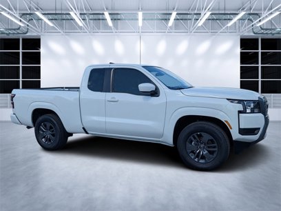New 2025 Nissan Frontier SV