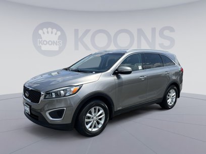 Used 2017 Kia Sorento LX w/ LX Convenience Package