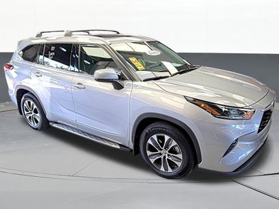 Used 2021 Toyota Highlander XLE