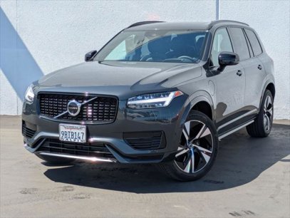 Used 2022 Volvo XC90 T8 R-Design w/ Advanced Package