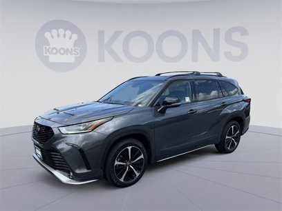 Used 2022 Toyota Highlander XSE