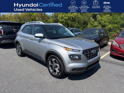 Used 2025 Hyundai Venue SEL