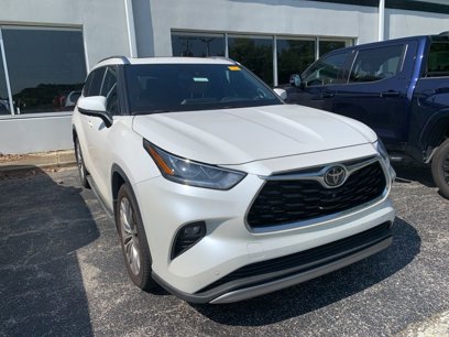 Used 2021 Toyota Highlander Platinum