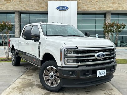 New 2025 Ford F250 4x4 Crew Cab Super Duty