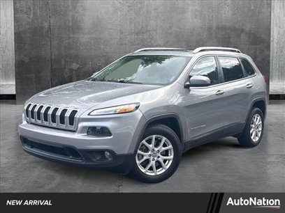 Used 2016 Jeep Cherokee Latitude w/ Comfort/Convenience Group