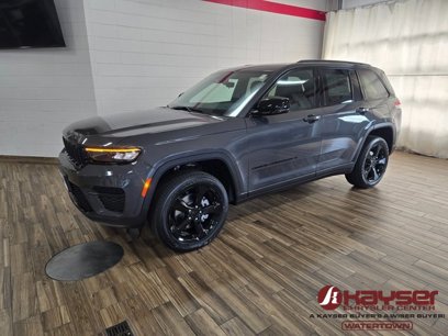 New 2025 Jeep Grand Cherokee Altitude