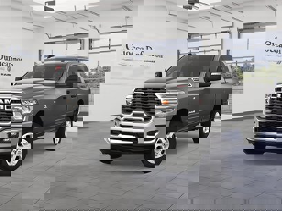 New 2025 RAM 2500 Big Horn w/ Safety Group