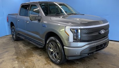 New 2025 Ford F150 Lightning XLT