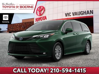 New 2025 Toyota Sienna XLE