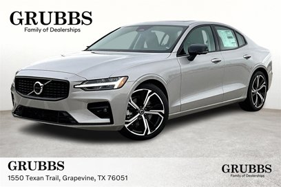New 2025 Volvo S60 B5 Plus w/ Protection Package Premier