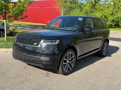 New 2025 Land Rover Range Rover SE
