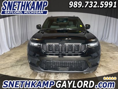 New 2025 Jeep Grand Cherokee Altitude