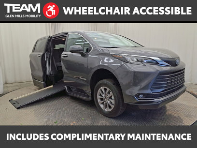 Used 2025 Toyota Sienna XLE