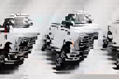 New 2025 Ford F250 XLT