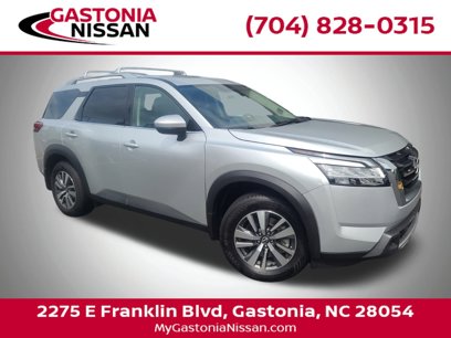 Used 2024 Nissan Pathfinder SL