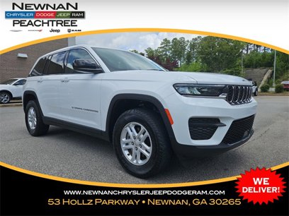 Used 2023 Jeep Grand Cherokee Laredo