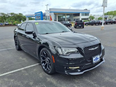 Used 2019 Chrysler 300 S w/ Safetytec Plus Group