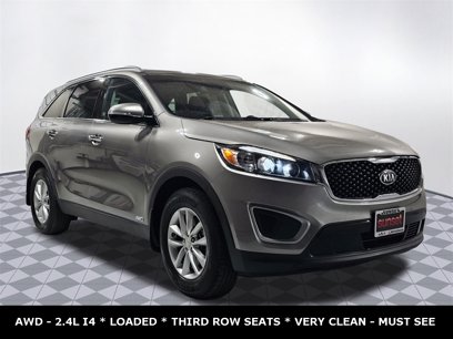Used 2017 Kia Sorento LX w/ LX Convenience Package