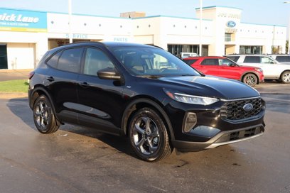 New 2025 Ford Escape ST-Line w/ Tech Pack #1