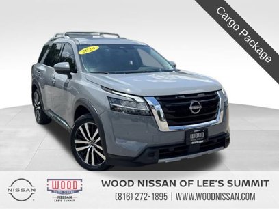 Used 2024 Nissan Pathfinder Platinum w/ Cargo Package