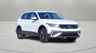 New 2024 Volkswagen Tiguan SE