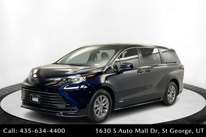 Used 2021 Toyota Sienna LE