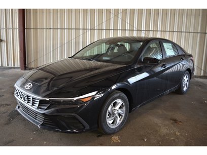 New 2025 Hyundai Elantra SE