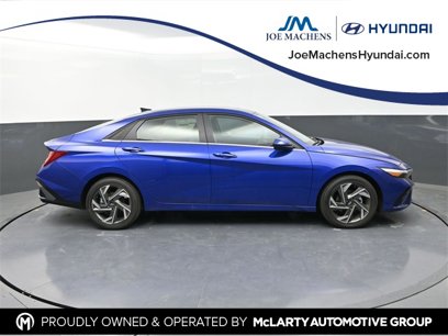 New 2025 Hyundai Elantra SEL