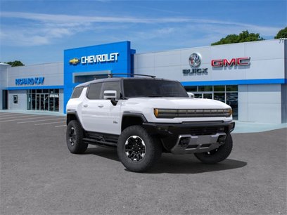 New 2024 GMC Hummer EV 2X w/ Extreme Off-Road Package