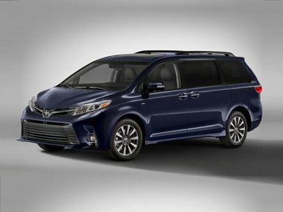 Used 2018 Toyota Sienna SE Premium