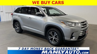 Used 2017 Toyota Highlander LE