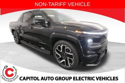 New 2025 Chevrolet Silverado EV RST