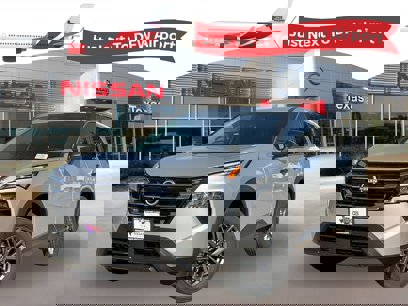 New 2025 Nissan Rogue S