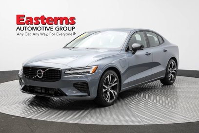 Used 2022 Volvo S60 T8 R-Design Expression