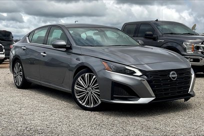 Used 2023 Nissan Altima 2.5 SL